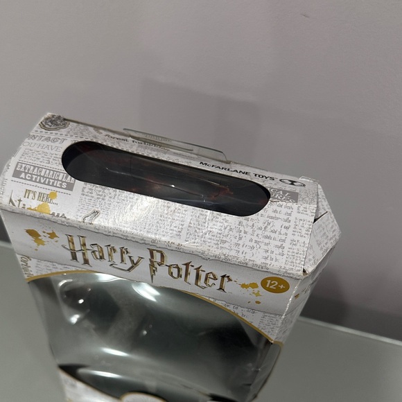 Warner Bros. Harry Potter Voldemort Figure with Snake - Picture 2 of 10